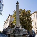 fontaine-quatre-dauphins