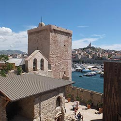 tour roi rene marseille mucem