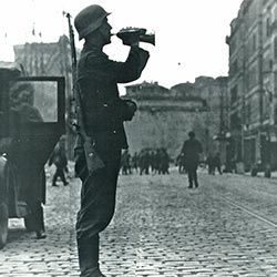 destruction vieux quartiers soldat alerte