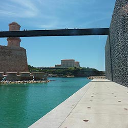 passerelle MUCEM Marseille border=