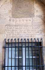 Inscription révolutionnaire derrière la mairie